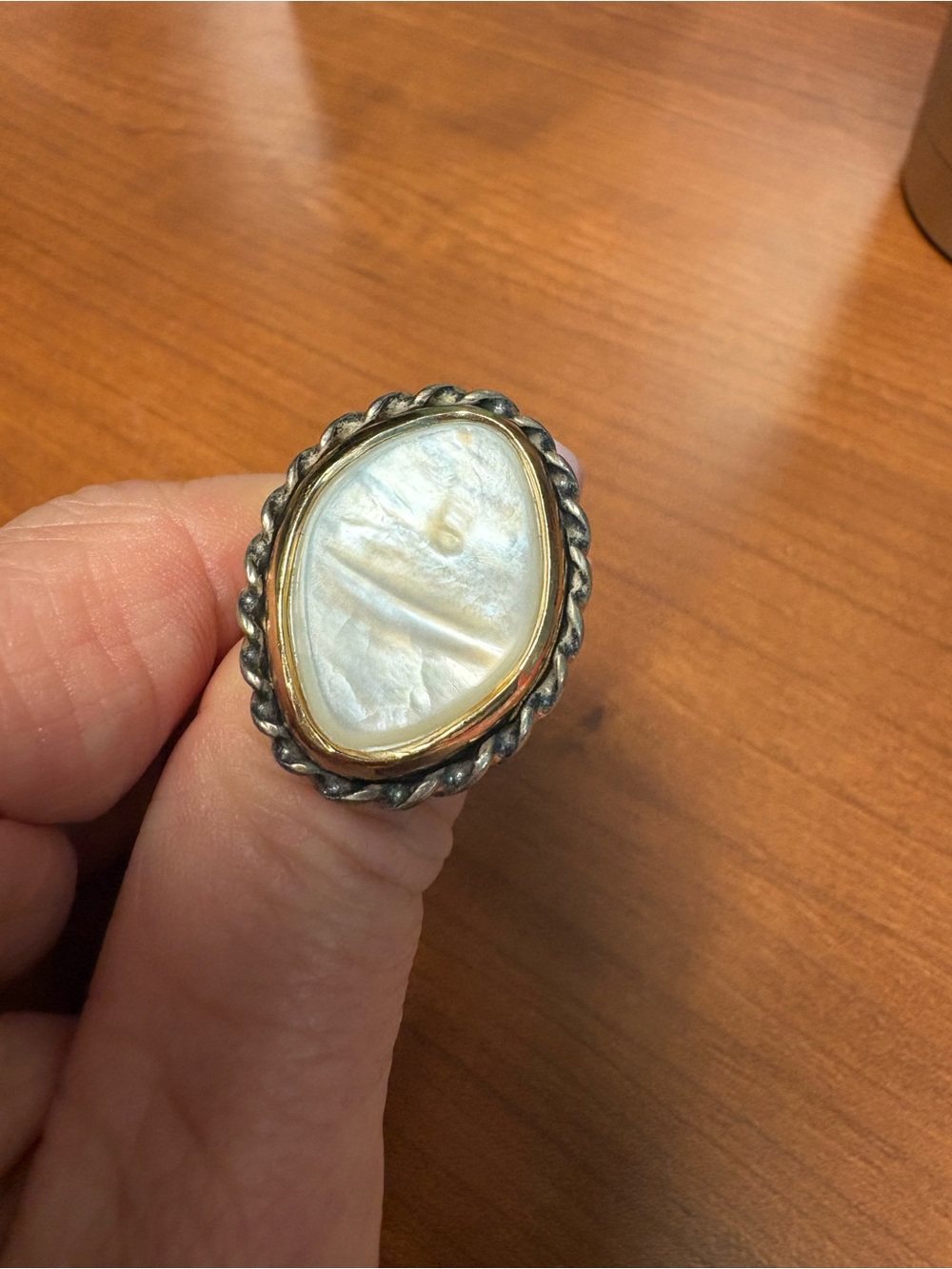 James Avery Retired Alessandra Mother of Pearl Ring & Ear Hooks